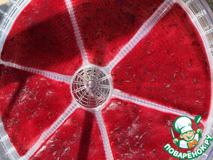 Сливовая пастила с розовым перцем Сливовая пастила с розовым перцем